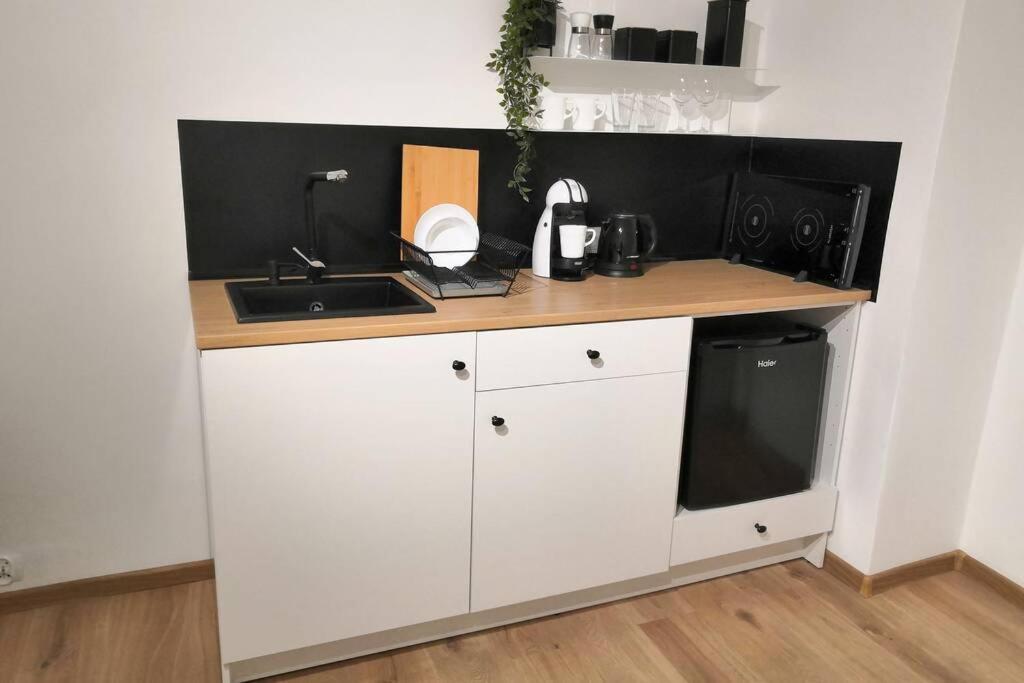 Oficynaapartments Гливице Экстерьер фото